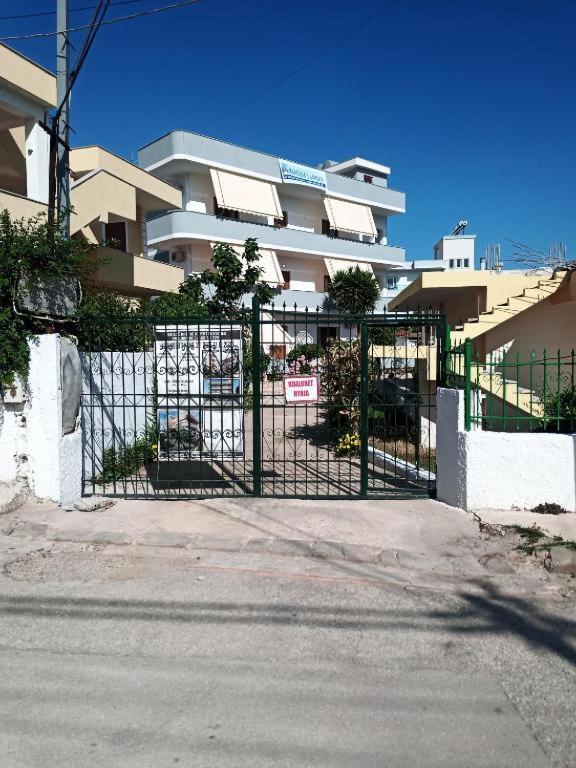 Hotel Opolonia Ksamil Exterior photo